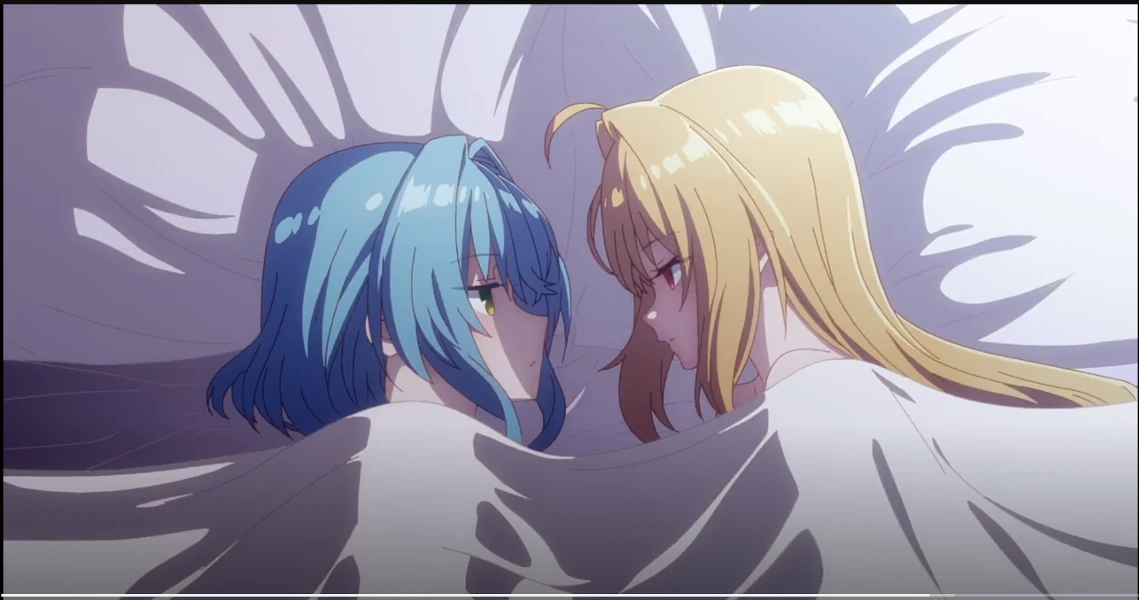 Komari and Vill wake up in the same bed.